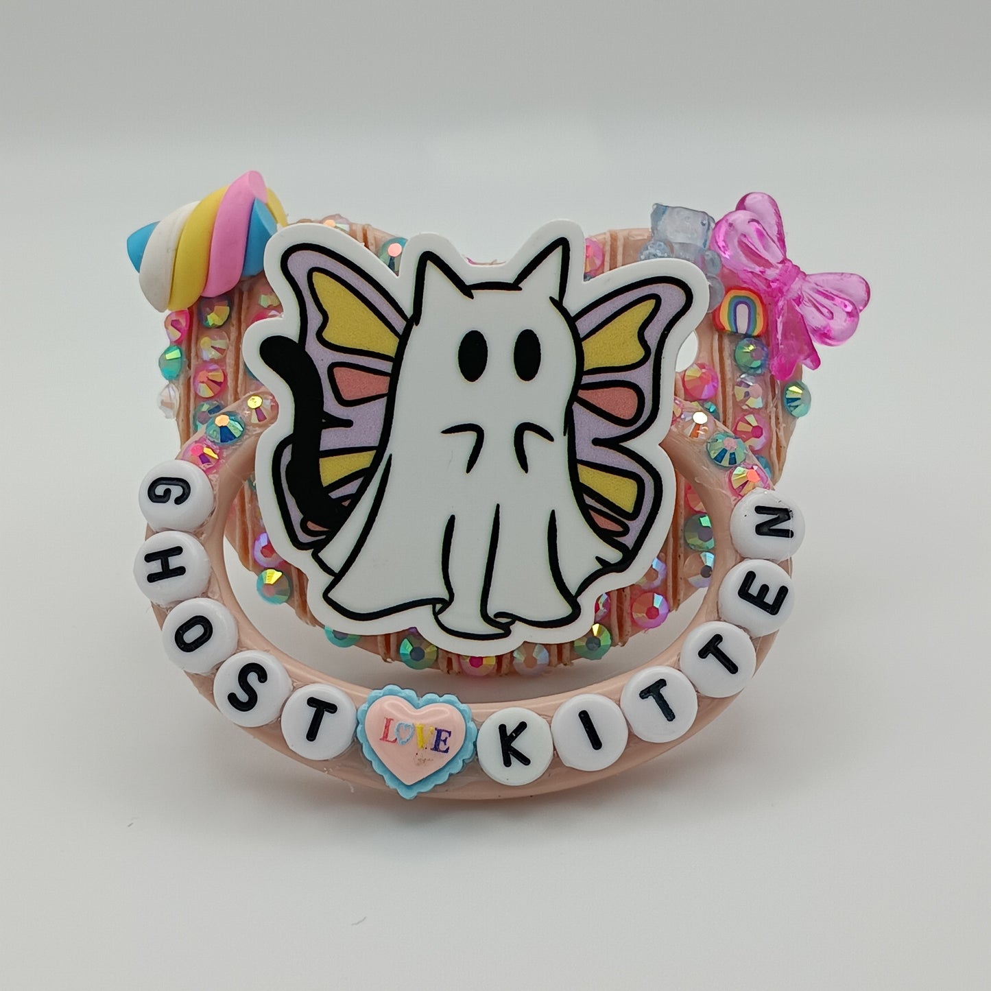 Ghost Kitten 💓 🍬🌈