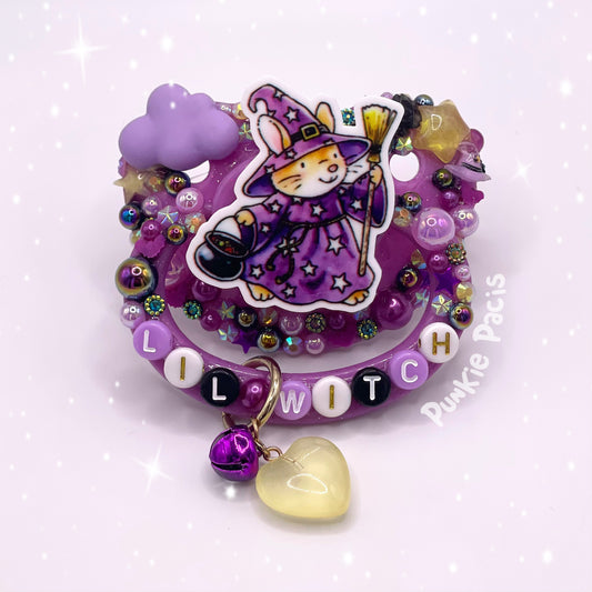 Lil Witch 🔮🌟🖤